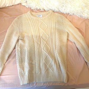 Cute cozy, tan knitted sweater🤍